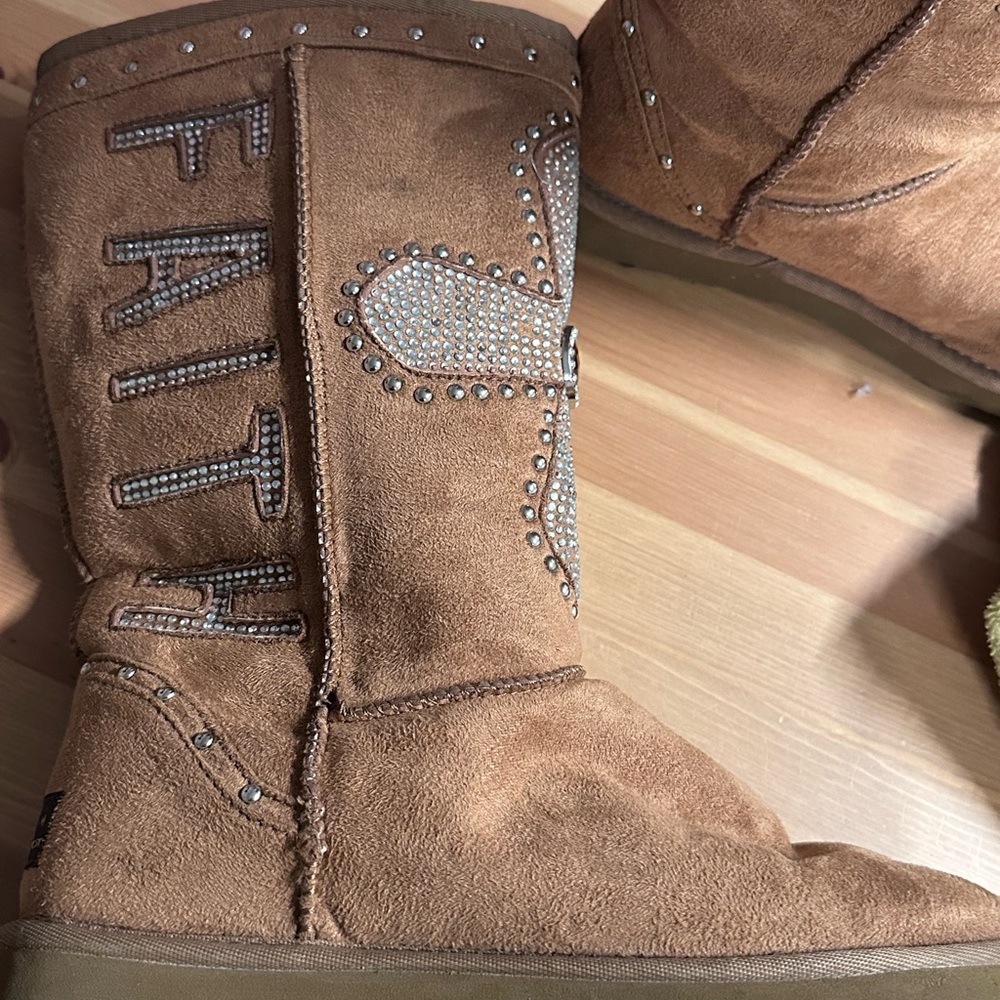 Brown Suede Embellished Women's Boots (use) - Picture 4 of 7